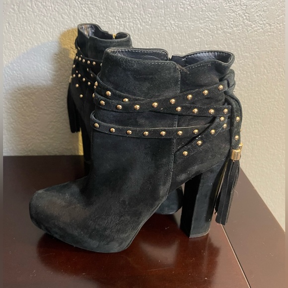 Jessica Simpson Booties - Picture 3 of 6